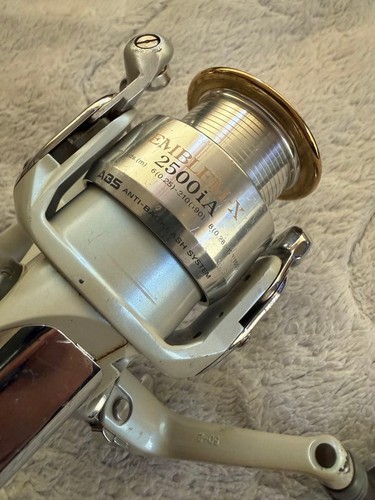 Daiwa emblem 2500ia - daiwa, spinning
