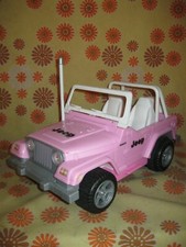 Vintage 1999 Ancien VÉHICULE JEEP WRANGLER ROSE R/C BARBIE MATTEL Voiture Poupée