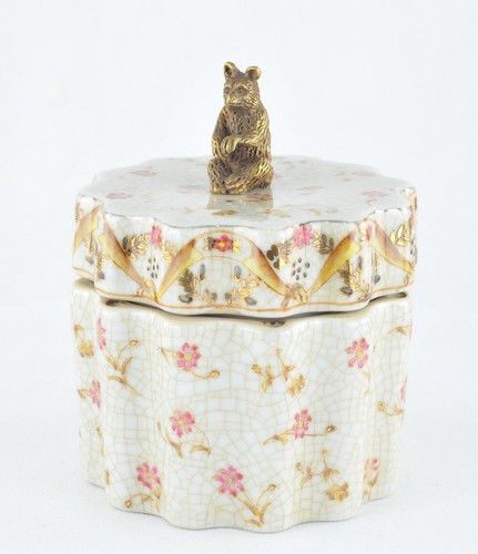 Boite bijoux figurine poudrier - bijoux,