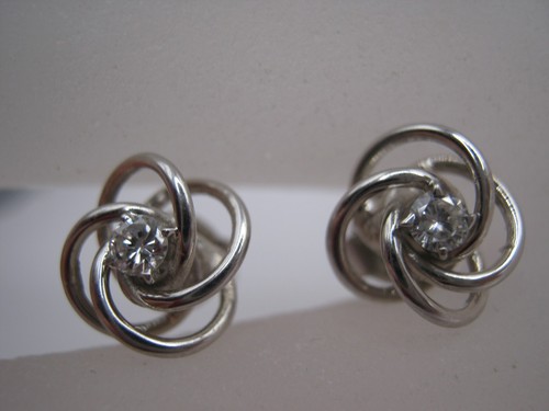 Breuning puces oreilles or - puces,