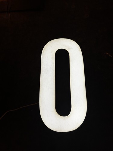 Lettre enseigne lumineuse - lettre, o