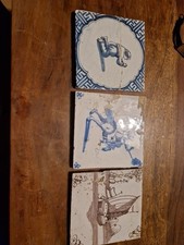 3 Carreaux De Faience Anciens