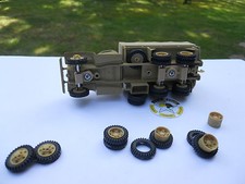 VEHICULE MILITAIRE SOLIDO