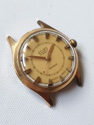 Ancienne montre mécanique - ancienne,