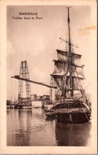 *56358 cpa 13 Marseille - Voilier dans le Port