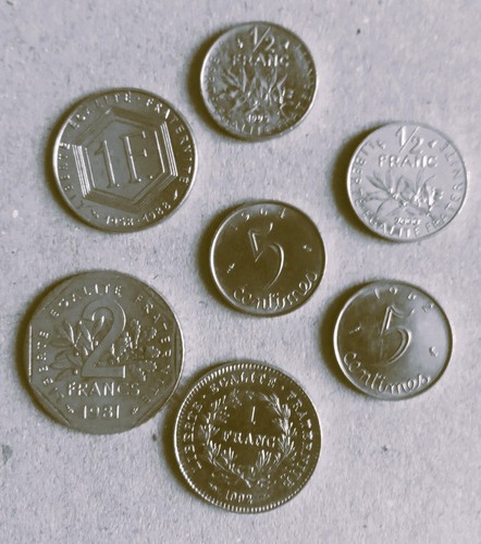 Lot pièces de - 7,