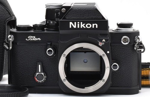 Neuf avec étui nikon - avec, étui]