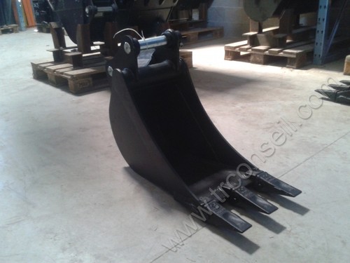 Godet 300mm axes 38mm - axes, pour