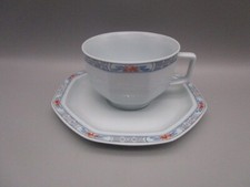 Tasse a thé contemporaine en