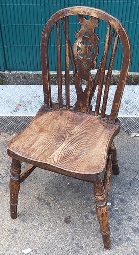 Ancienne petite chaise enfant - ancienne,