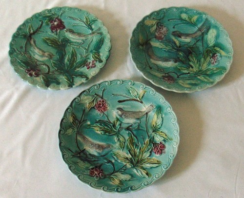 Assiettes barbotine majolica - assiettes,