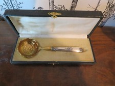saupoudreuse manche en argent