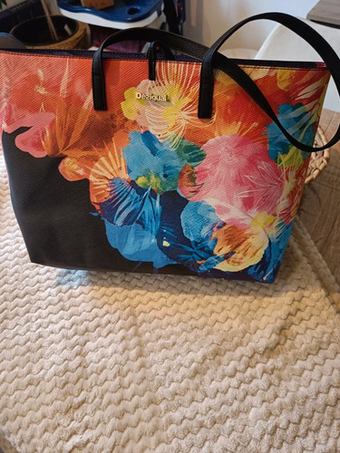 Vends très beau sac desigual - beau,