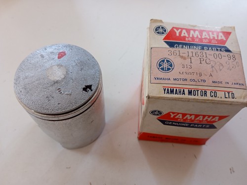 Piston yamaha 250 1973 - piston,