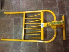 Fourche à foin déchiqueteuse