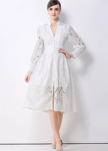 Robe élégante brodée - robe,