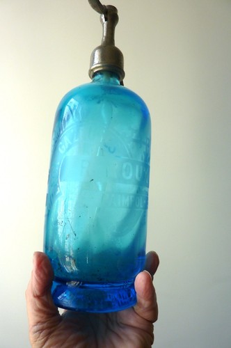 Ancien siphon verre bleu - en,