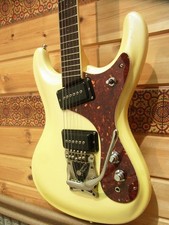 Guitare électrique (Mosrite)