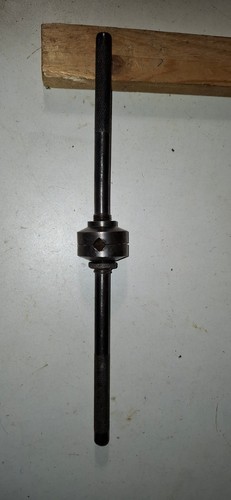 Curieux tourne gauche modele - a,