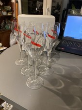 Lot 6 flutes à champagne en