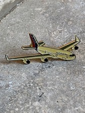 Pin’s Airbus A 340 ++
