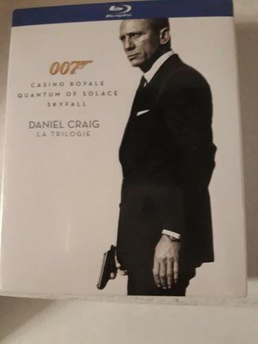 James bond 007 - james, daniel