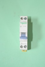 Schneider disjoncteur C25