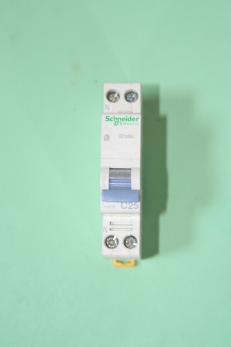 Schneider disjoncteur c25 - disjoncteur,