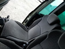 SIÈGES ARRIÈRE DROIT /