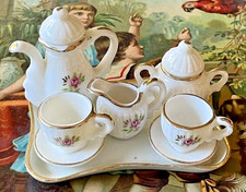 Dinette Ancienne en Porcelaine