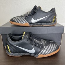 Nike Total 90 Shoot II IC 2008 Noir Jaune 318884-007 Homme Taille US 9, EU 42,5