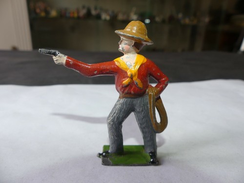 Figurine plomb cow - cow, boy