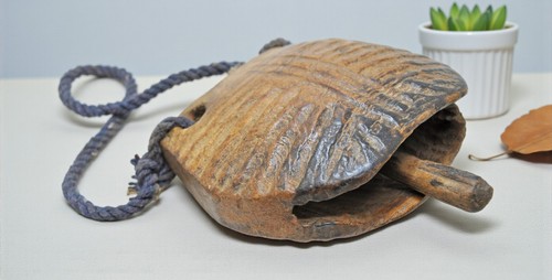 Cloche bois antique animaux - cloche, en