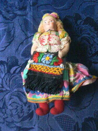 Ancienne poupee hongrie - ancienne,
