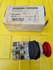 Bouton Poussoir coup de poing Telemecanique XB2MT42
