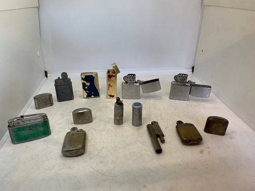 Lot ancien briquet - lot,