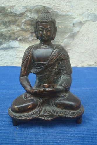 V74 identifier statue - v74,