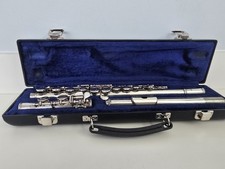 Yamaha YFL-24S Flute w/Case