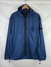 Veste coupe-vent à capuche