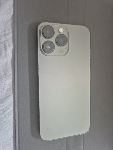 Iphone pro max neuf - 14,
