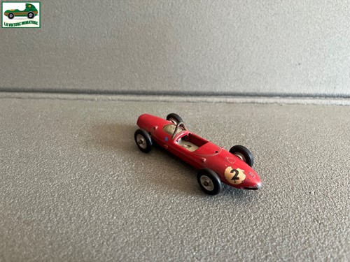 Ancienne voiture miniature - ancienne,