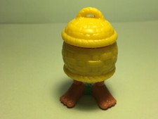 L5 -  KINDER allemand 2001 - Personnage dans panier - 610312