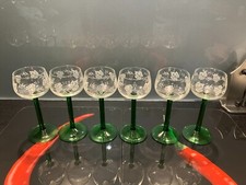 6 verres à vin blanc d' ALSACE à  pied vert Sylvaner, Gewurztraminer , Riesling