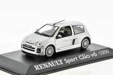 RENAULT Sport Clio V6 silver