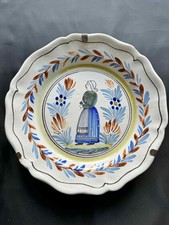 Ancienne assiette creuse