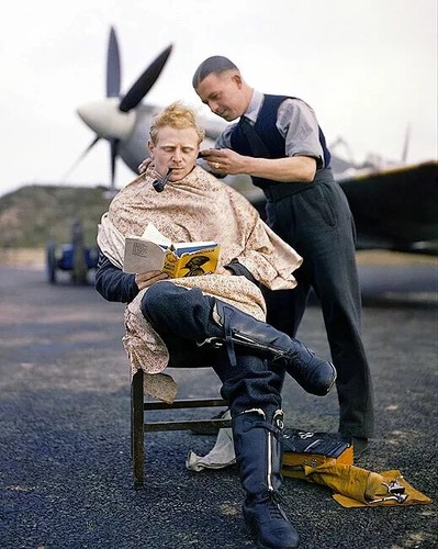 Ww2 raf spitfire dday - dday, pilot