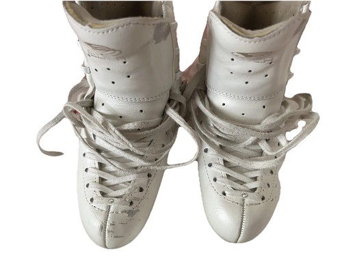 Edea chorus figure skates - edea,