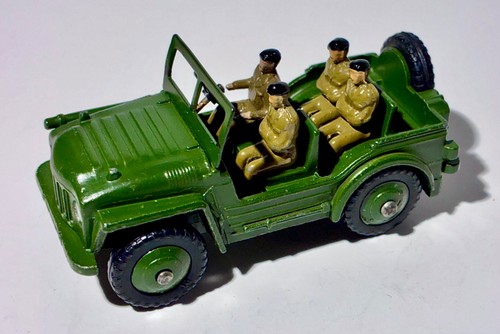 Dinky toys original - dinky, near