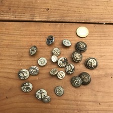 bouton vintage N199 ancre marine militaire ?