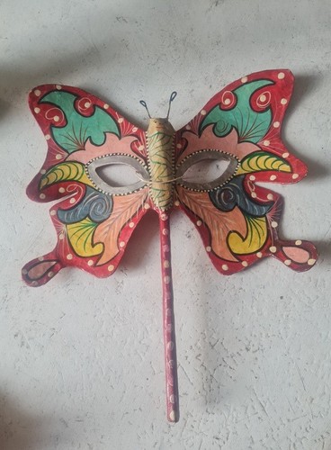 Ancien masque papillon - ,